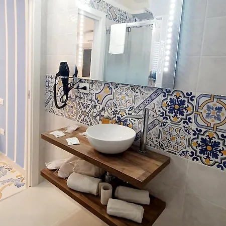 Mustafa Bed and Breakfast Ποτσουόλι
