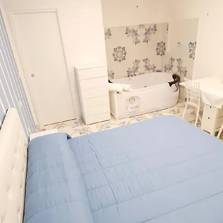 Mustafa يوتْسْوولْ